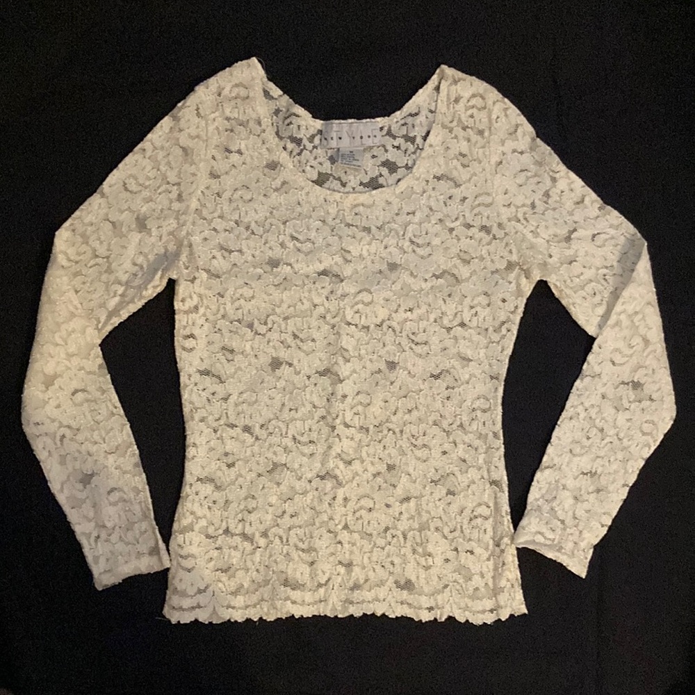 Vintage Elegant Ivory White Lace Top - Women’s size Medium Made in Korea